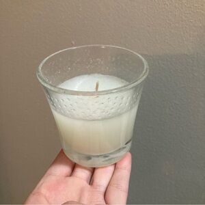 4/$10 - Like New White Glade Candle